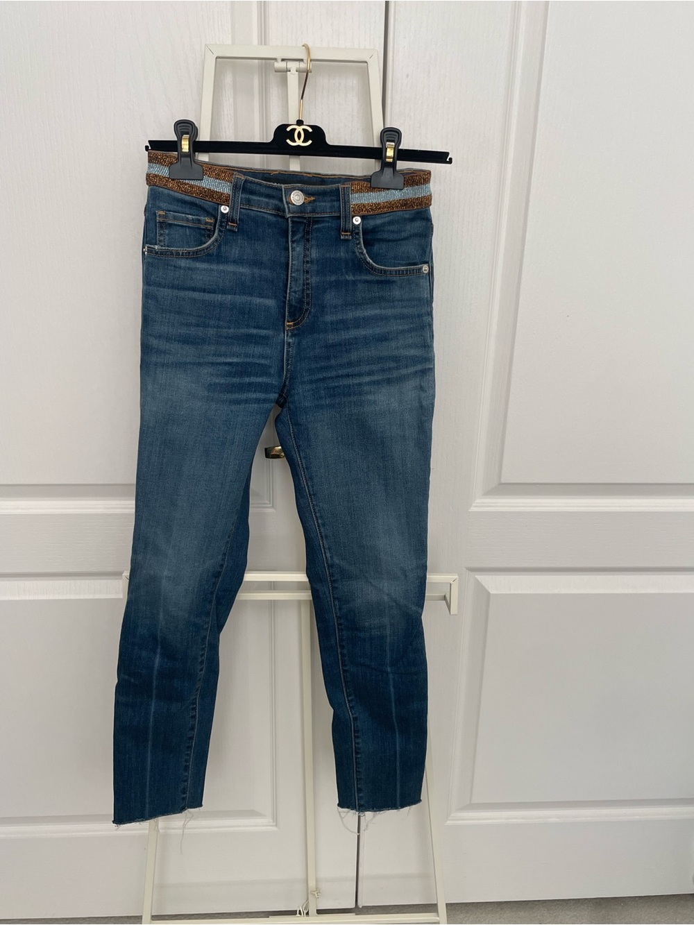Veronica Beard Dark Blue Cropped High-Rise Jeans